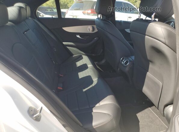 W1KWF8DBXMR652585 2021 MERCEDES-BENZ C White Widok tylnych siedzeń