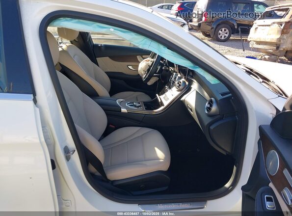 W1KWF8EB2LR581976 2020 MERCEDES-BENZ C-CLASS White Вид салону спереду