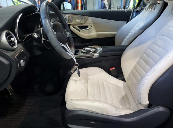 W1KWK8EB8MG081636 2021 MERCEDES-BENZ C Белый Вид салона спереди