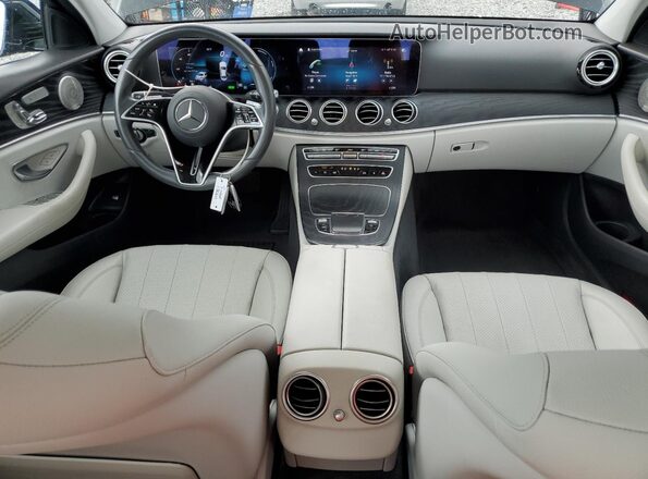 W1KZF5KB7MA939525 2021 MERCEDES-BENZ E Black Vista del salpicadero