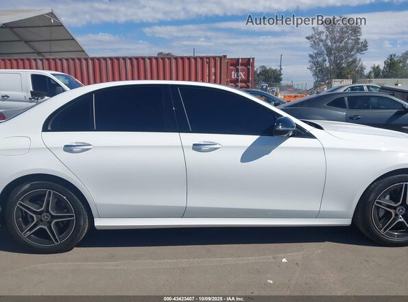 W1KZF8DB0NB041018 2022 MERCEDES-BENZ E-CLASS White Vista interior trasera