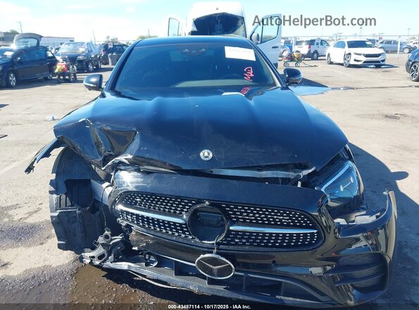 W1KZF8DB1NB070673 2022 MERCEDES-BENZ E-CLASS Black Widok wnętrza z tyłu