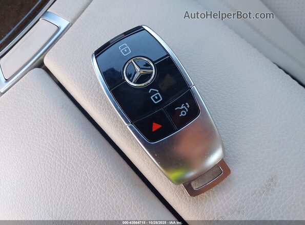W1KZF8DB4MA906657 2021 MERCEDES-BENZ E-CLASS Blue Vista del salpicadero