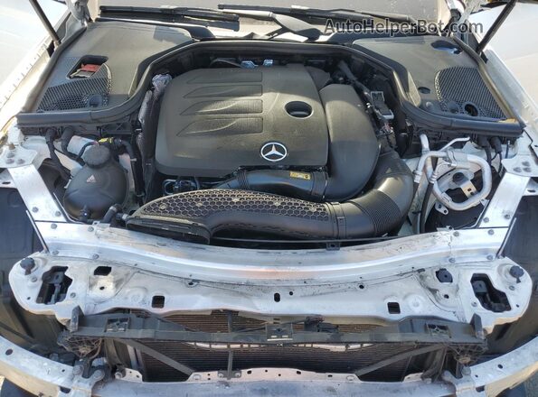 W1KZF8DB6LA768361 2020 MERCEDES-BENZ E White Widok wnętrza z tyłu