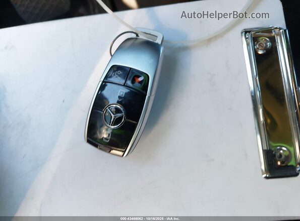 W1KZF8DB6NB077358 2022 MERCEDES-BENZ E-CLASS Черный Вид панели приборов