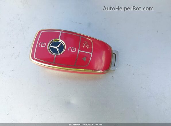 W1KZF8DB7NB090992 2022 MERCEDES-BENZ E-CLASS Dark Blue Widok deski rozdzielczej