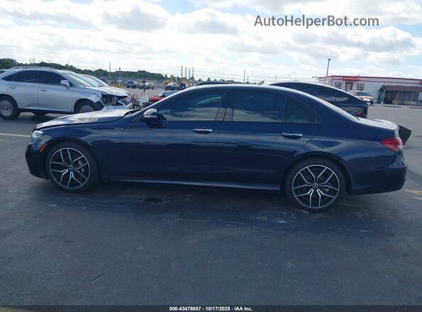 W1KZF8DB7NB090992 2022 MERCEDES-BENZ E-CLASS Dark Blue Widok wnętrza 360 stopni