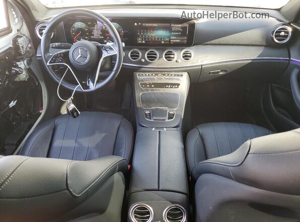 W1KZF8EB4MB005359 2021 MERCEDES-BENZ E White Vista del salpicadero