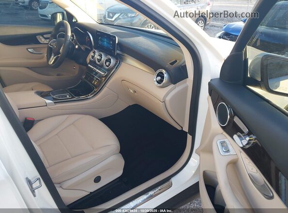 W1N0G8DB4MF961539 2021 MERCEDES-BENZ GLC 300 White Widok wnętrza z przodu