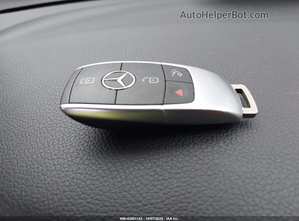 W1N0G8DB5LF828030 2020 MERCEDES-BENZ GLC 300 Black Dashboard view
