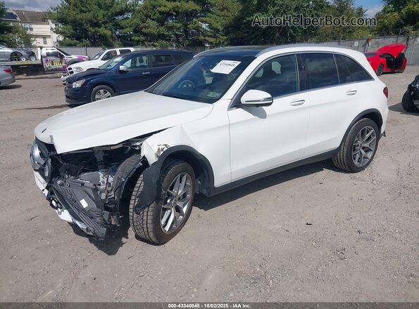 W1N0G8EB1LF806945 2020 MERCEDES-BENZ GLC 300 White წინა მარცხენა ხედი სამი მეოთხედიდან