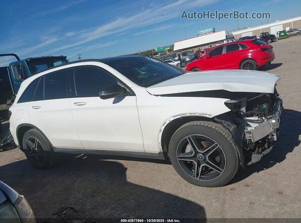 W1N0G8EB5LF771939 2020 MERCEDES-BENZ GLC 300 White 360 interior view