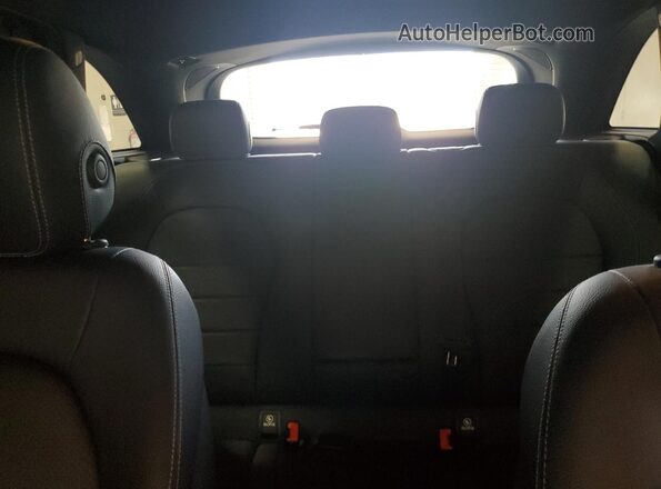 W1N0G8EBXMV319279 2021 MERCEDES-BENZ GLC-CLASS Black Widok tylnych siedzeń