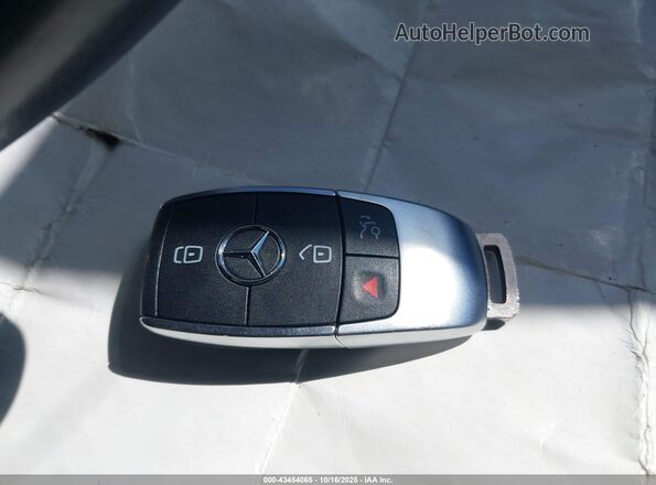 W1N4M4HB2MW107467 2021 MERCEDES-BENZ GLB-CLASS Черный Вид панели приборов