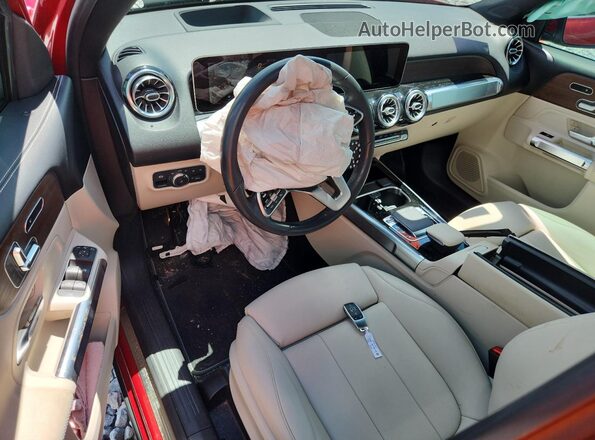 W1N4M4HB6LW042296 2020 MERCEDES-BENZ GLB-CLASS Красный Вид панели приборов