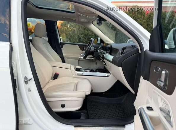 W1N4M4HB9LW055219 2020 MERCEDES-BENZ GLB-CLASS White Front view