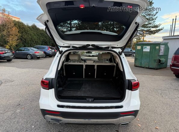W1N4M4HB9LW055219 2020 MERCEDES-BENZ GLB-CLASS White 360 interior view