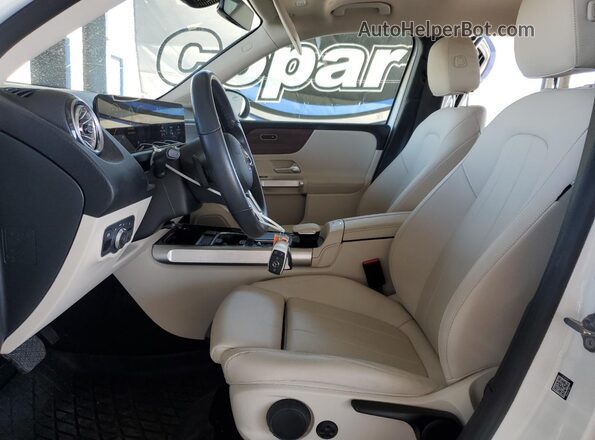W1N9M0KBXNN010211 2022 MERCEDES-BENZ EQB White Front interior view