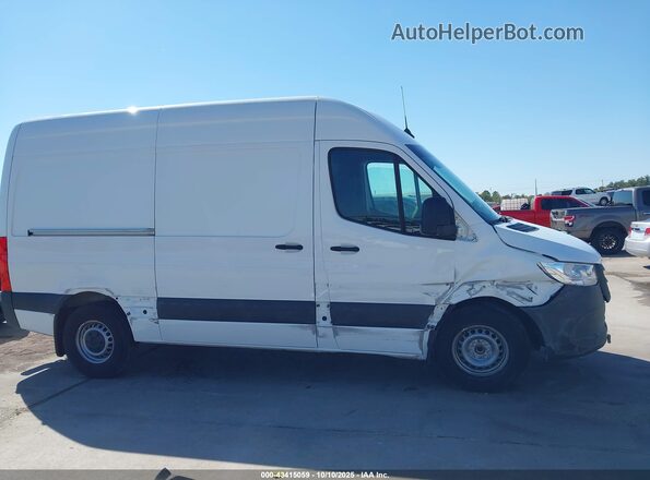 W1Y4KBHY0RT167449 2024 MERCEDES-BENZ SPRINTER White Vista interior trasera