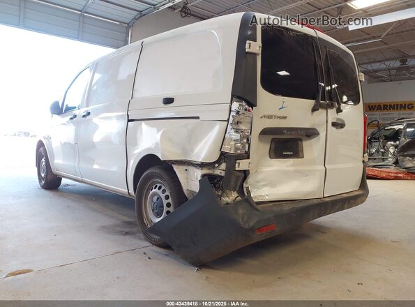 W1YV0BEY2N3964584 2022 MERCEDES-BENZ METRIS White Widok z przodu
