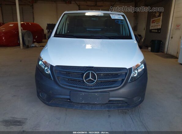 W1YV0BEY2N3964584 2022 MERCEDES-BENZ METRIS White Widok zestawu wskaźników