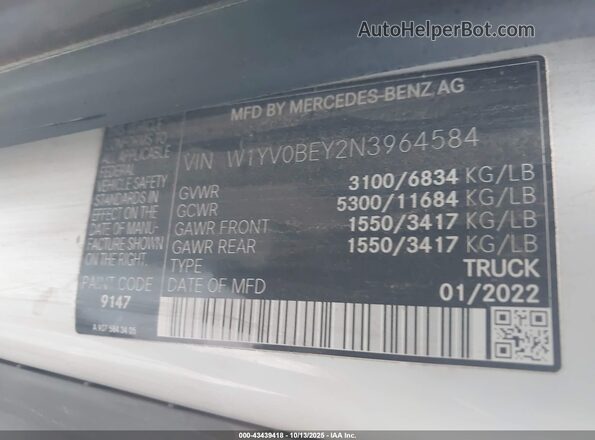 W1YV0BEY2N3964584 2022 MERCEDES-BENZ METRIS White Widok komory silnika