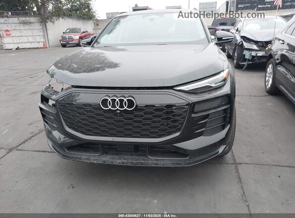 WA114BGF1SA063243 2025 AUDI Q6 E-TRON Black Vista interior trasera