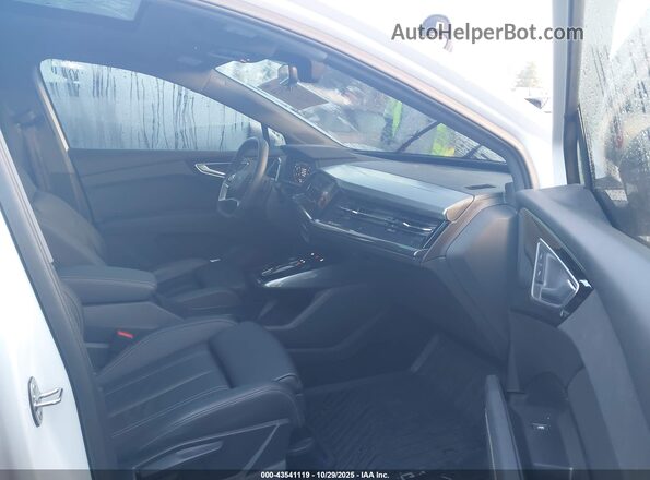 WA122BFZ6RP026444 2024 AUDI Q4 White 