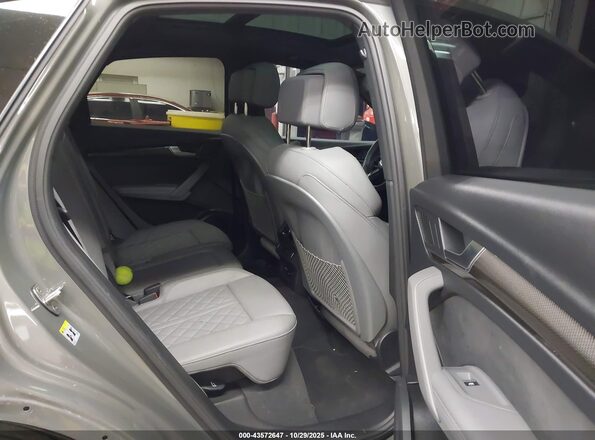 WA124AFY3P2118648 2023 AUDI SQ5 Green Widok naklejki z numerem VIN