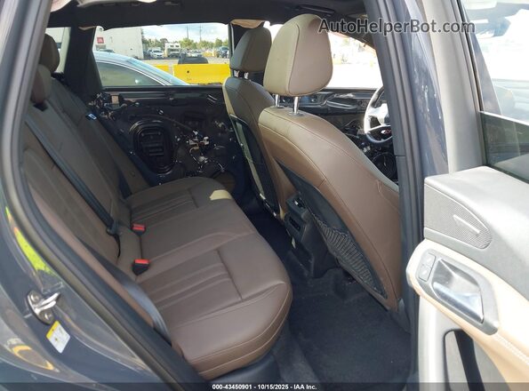 WA124BGFXSA026390 2025 AUDI Q6 E-TRON Gray Widok naklejki z numerem VIN