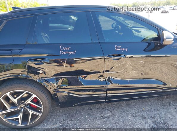 WA125BGF2SA025392 2025 AUDI SQ6 Black Widok z przodu