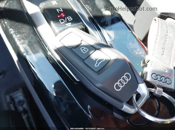 WA125BGF2SA025392 2025 AUDI SQ6 Black Widok deski rozdzielczej