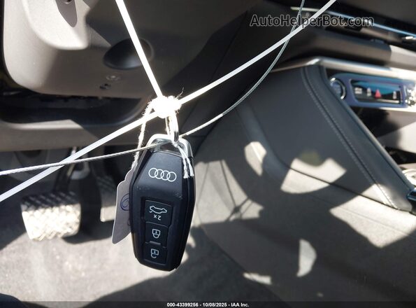 WA12AAGU6S2020551 2025 AUDI Q5 Серый Вид панели приборов