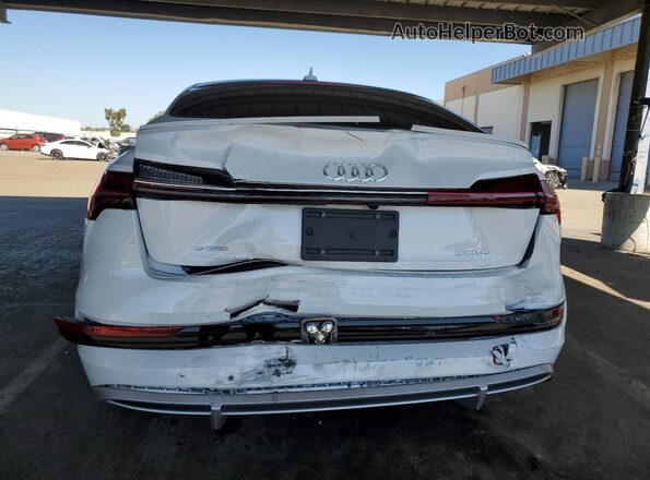 WA13AAGE5MB006415 2021 AUDI E-TRON White Widok z tyłu