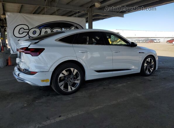 WA13AAGE5MB006415 2021 AUDI E-TRON White Tył prawy