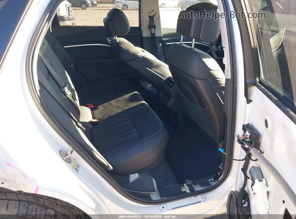 WA13AAGE5NB037150 2022 AUDI E-TRON White VIN sticker view