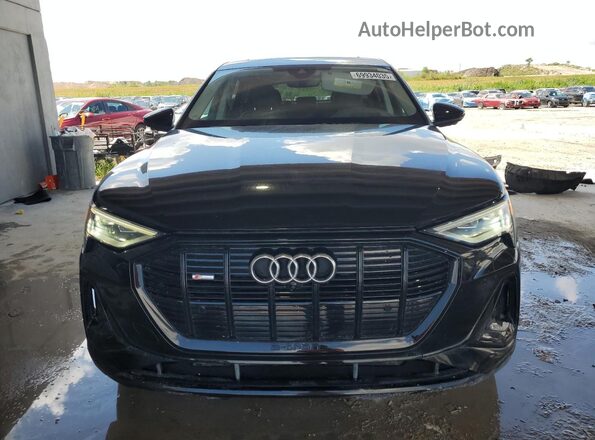 WA13AAGEXNB025639 2022 AUDI E-TRON Black Вид спереду