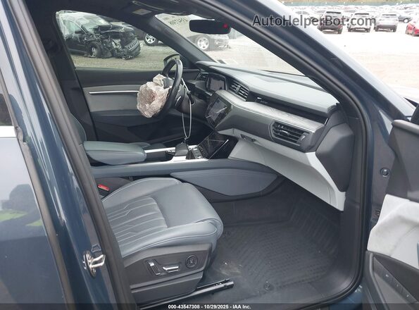 WA13ABGE5LB033554 2020 AUDI E-TRON Dark Blue Front interior view