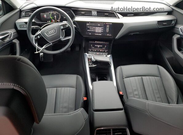 WA14AAGEXRB058084 2024 AUDI Q8 Gray Вид панелі приладів
