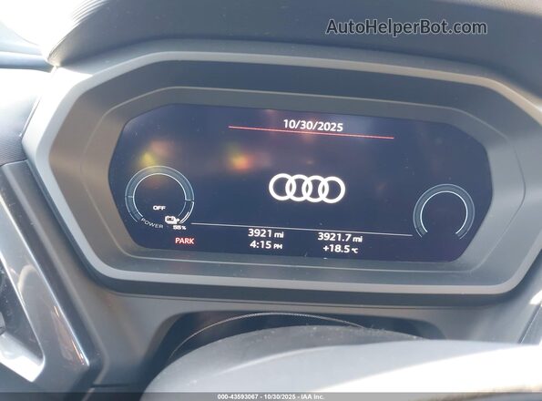 WA14UBFZ0SP035651 2025 AUDI Q4 Black 