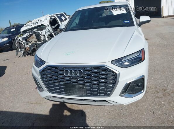 WA15AAFY2P2087897 2023 AUDI Q5 White Widok zestawu wskaźników
