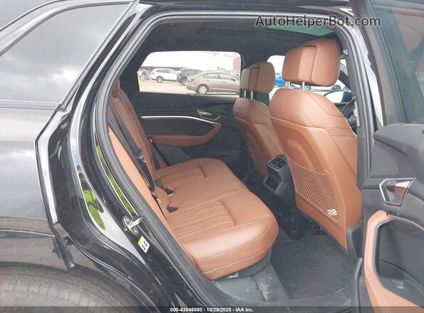WA16AAGE6RB052016 2024 AUDI Q8 E-TRON Black VIN კოდის სტიკერის ხედი