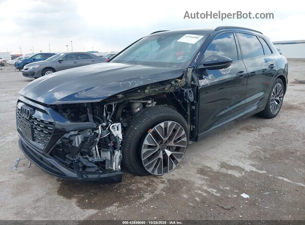 WA16AAGE6RB052016 2024 AUDI Q8 E-TRON Black წინა მარცხენა ხედი სამი მეოთხედიდან