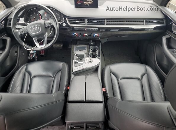 WA1AAAF75KD007785 2019 AUDI Q7 Silver Առջևի վահանակի տեսք