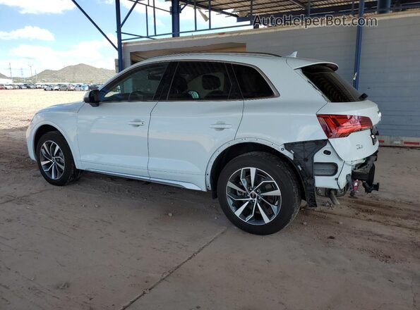 WA1AAAFY0M2052348 2021 AUDI Q5 White Rear left