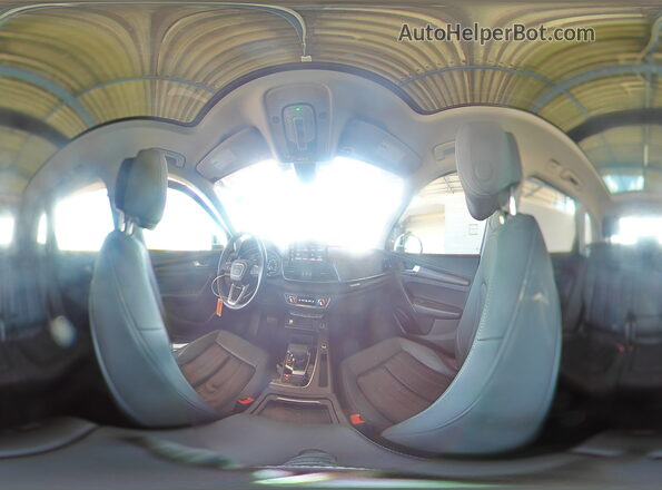 WA1AAAFY0M2052348 2021 AUDI Q5 White 360 interior view
