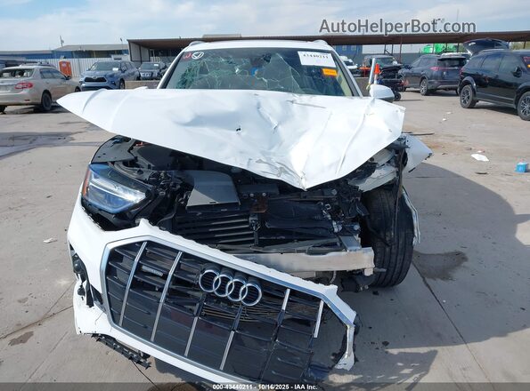 WA1AAAFY1M2086377 2021 AUDI Q5 White ხელსაწყოთა პანელის ხედი