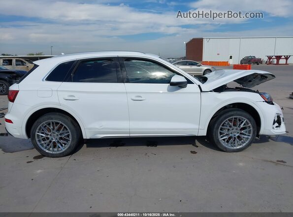 WA1AAAFY1M2086377 2021 AUDI Q5 White უკანა სალონის ხედი