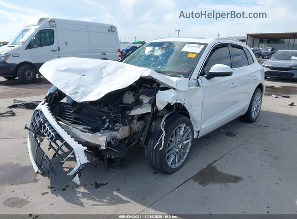 WA1AAAFY1M2086377 2021 AUDI Q5 White წინა მარცხენა ხედი სამი მეოთხედიდან