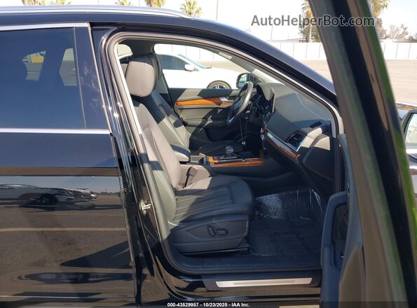 WA1AAAFY2M2051508 2021 AUDI Q5 Black 
